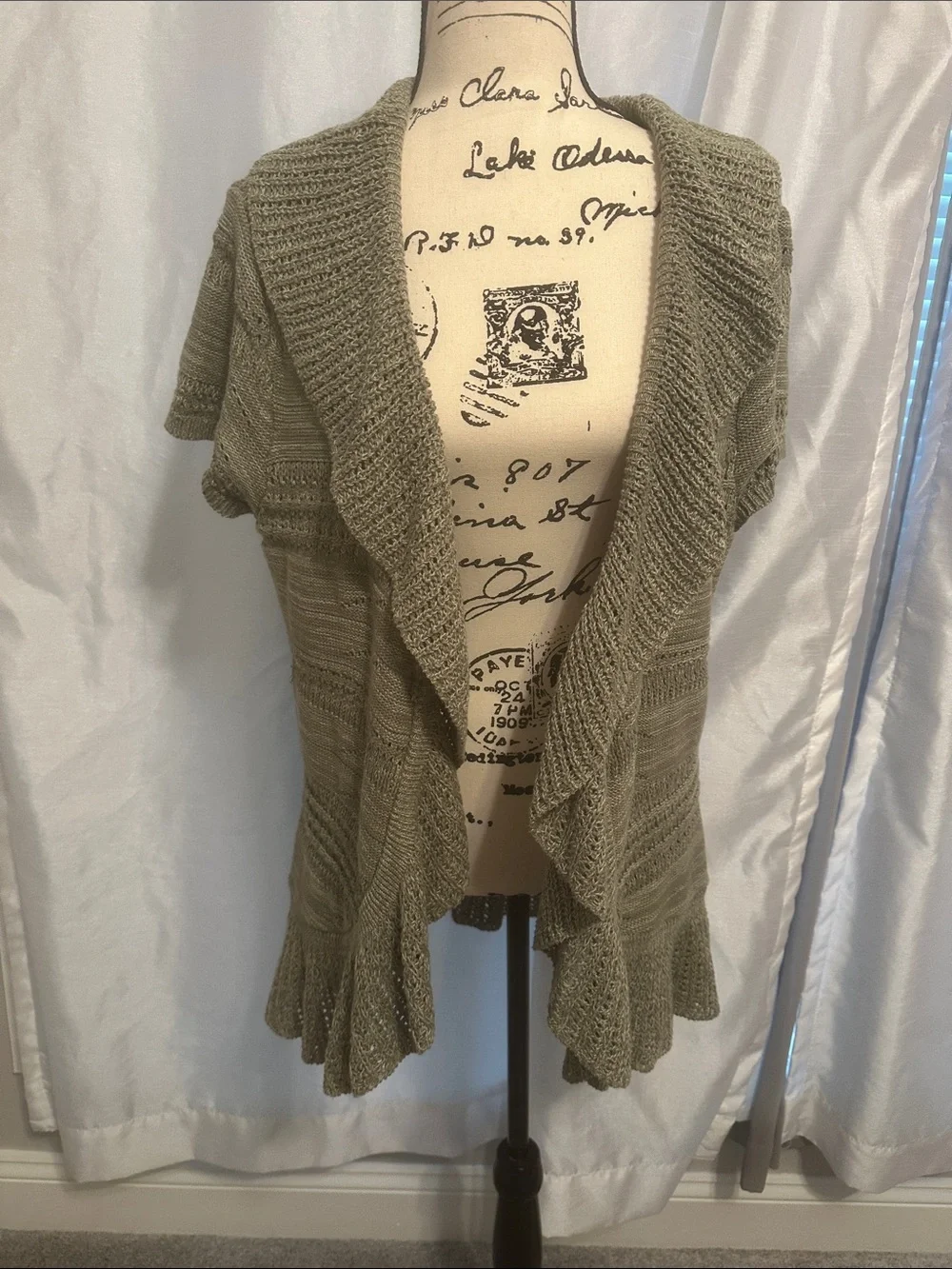 Women's Short-Sleeve Knit Cardigan Sweater
